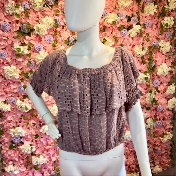 FREE PEOPLE “THAT GIRL” EYELET CROPPED TOP - Picture 7 of 10